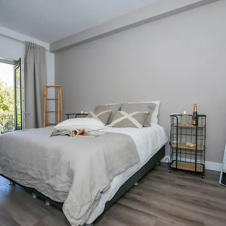 Appartamento Cheis Sleeps 6 *