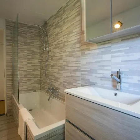 Daire Cheis Sleeps 6 Cremia