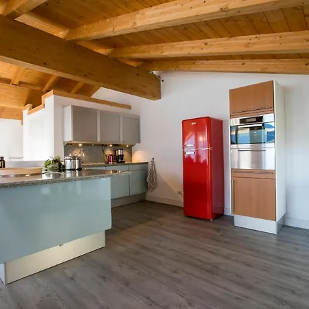 Διαμέρισμα Cheis Sleeps 6 Cremia