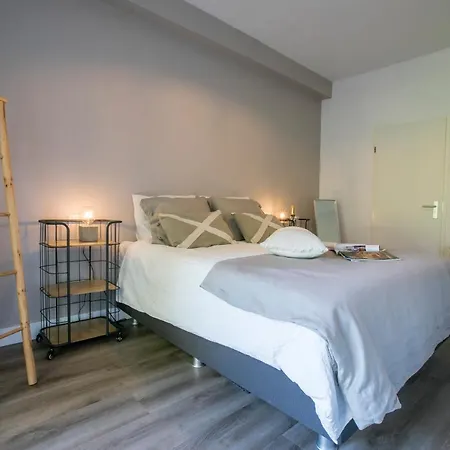 Διαμέρισμα Cheis Sleeps 6 *